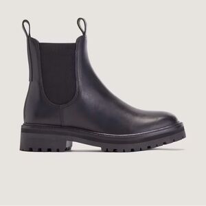 Everlane Black Combat Chelsea Lug Boot